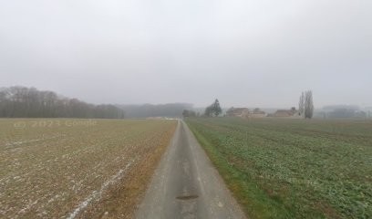 les trois familles, Vignoble à Saint-Germain-sous-Doue
