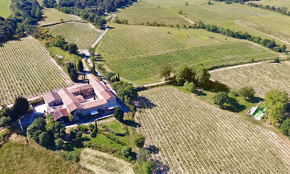 Château La Villatade : Dégustation De Vin À Carcassonne | Location Gîte Carcassonne, Vignoble à Sallèles-Cabardès