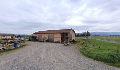 Emélie Hurtubise Raphaël Beysang, Vignoble à Saint-Germain-Nuelles